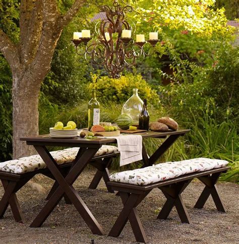 30 Delightful Outdoor Dining Area Design Ideas