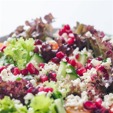 Leafy Pomegranate And Feta Salad Free Vegetarian Meal Plan Veahero