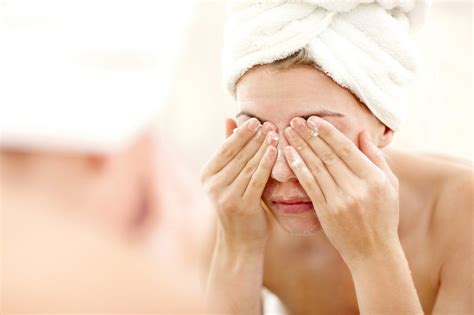 You May Be Washing Your Face The Wrong Way Ecooe Life
