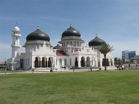 Breaking News 10 Masjid Termegah Dan Terindah Di Indonesia