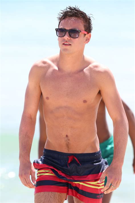 The Stars Come Out To Play Tom Daley New Shirtless Pics