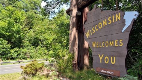The 10 Best Places To Retire in Wisconsin - NewHomeSource