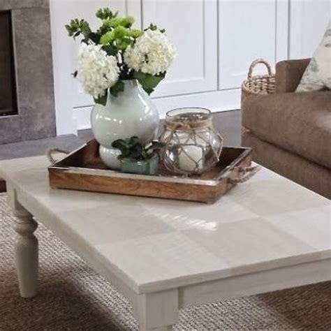 32 Lovely Coffee Table Decor Ideas - MAGZHOUSE
