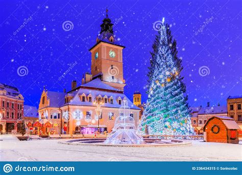 Brasov Romania Christmas Market Stock Image Image Of Center