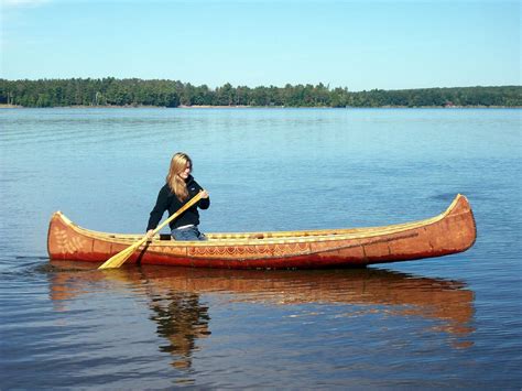 Ojibwe Birch Bark Canoes Canoe Wooden Canoe Canoe And Kayak