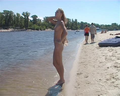 Publicnudity Casualnudity Outdoor Beach Tanlines Bikini Topless My