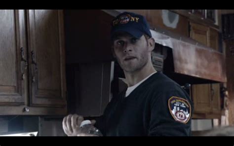 EvilTwin S Male Film TV Screencaps 2 Rescue Me 1x01 Daniel Sunjata