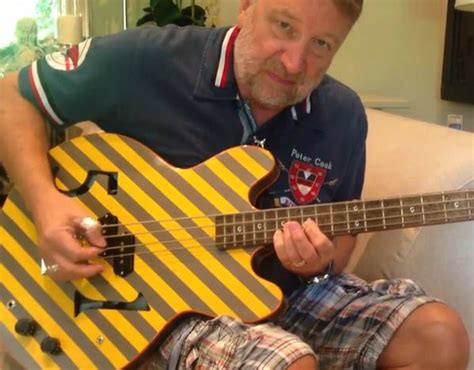 Video Peter Hook Demonstrates How To Play New Orders Ceremony On