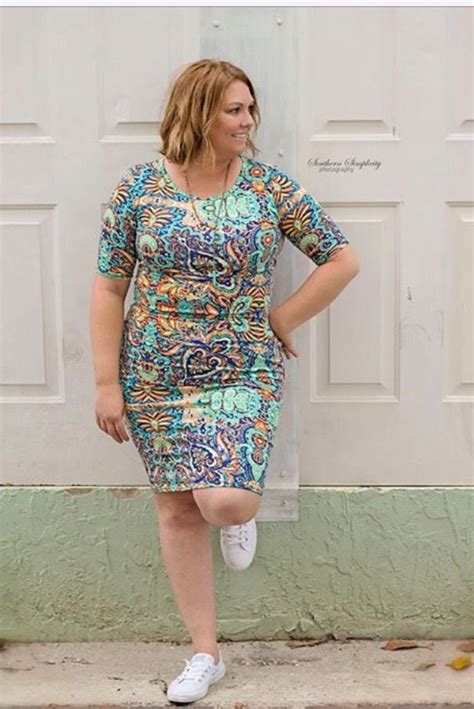 Cant Go Wrong With An Awesomely Bright And Patterend Julia Dress And