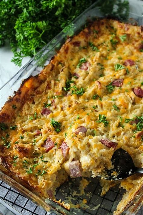 If you have a a perfect potluck casserole, this one feeds a crowd! What Seasonings Go In A Ham And Potato Casserole : Ham And Potato Casserole | Just A Pinch ...