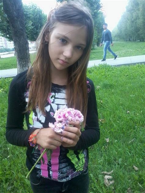 Dasha M Cute 12yo Girl From Russia Dasha 33 IMGSRC RU