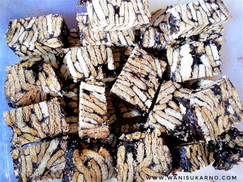 Kek batik horlicks cheese lapisan bawah 300 gram biskut marie, dipatah setiap keping 250 gram mentega berkualiti tinggi 2 biji. Step By Step Resepi kek batik mudah dan murah - Foody Bloggers