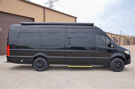 New Mercedes Benz Sprinter Iconic Signature Business Lounge