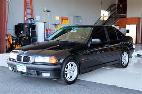 Bmw has recommendations as to whether conventional or synthetic oil is the best oil for 1997 bmw 328i vehicles. 1997 BMW 328i | Glen Shelly Auto Brokers — Denver, Colorado