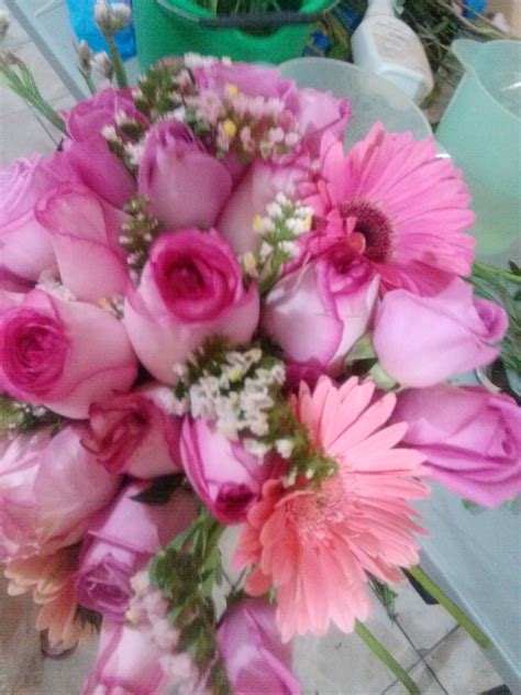 Rosas Y Gerberas Gerberas Arreglos Para Boda Floral