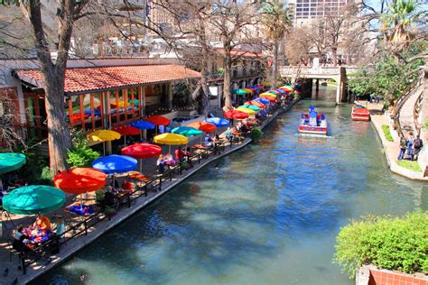 Take a San Antonio Riverboat Tour | Drive The Nation