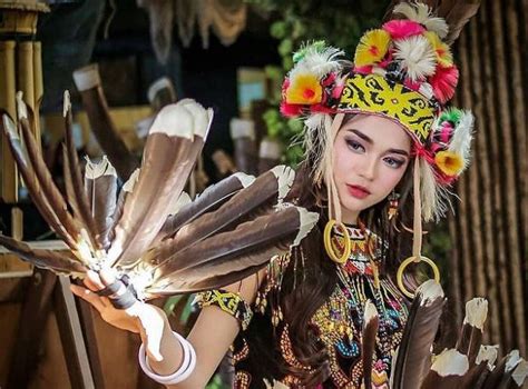 Tradisi Indonesia Unik Khas Suku Dayak Travelexecutiveforum