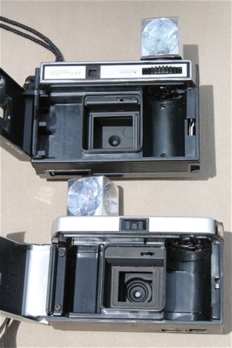 Vintage Flashcube Cameras Lot Kodak Instamatic 608 Instamatic 104