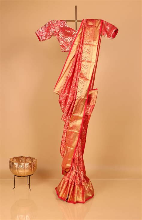 Chilli Red Kanjeevaram Saree With All Over Golden Zari Weaving With