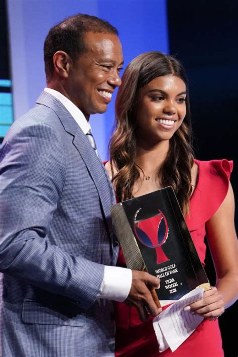 Tiger Woods Daughter Sam Woods Delivers Emotional Speech In Red