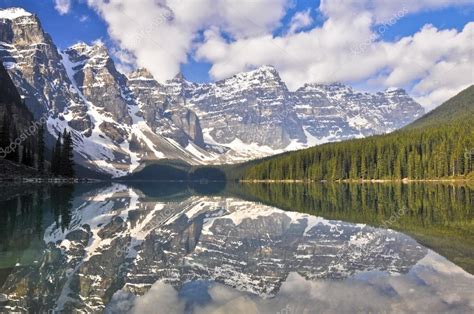 Moraine Lake Rocky Mountains Canada ⬇ Stock Photo Image By