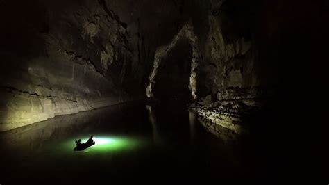 Video Drone Goes Inside Tham Khoun Xe River Cave The Drive