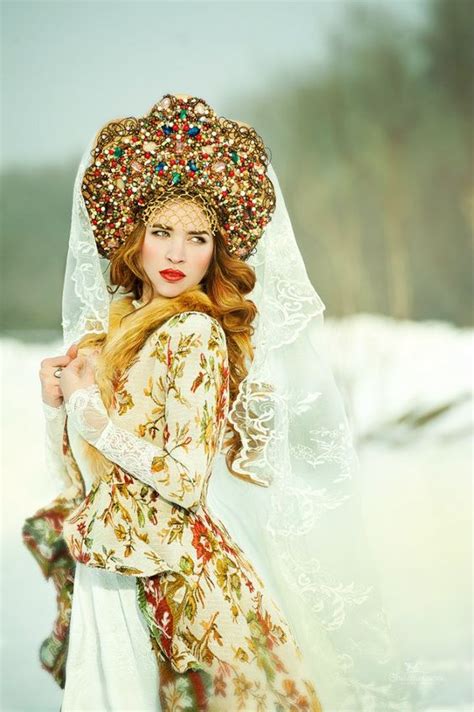 Https://tommynaija.com/wedding/traditional Russian Wedding Dress