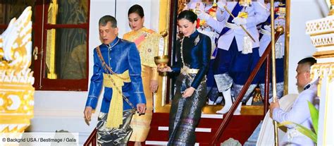 Rama X Imperturbable Le Roi De Thaïlande Vole à Nouveau Au Dessus Du