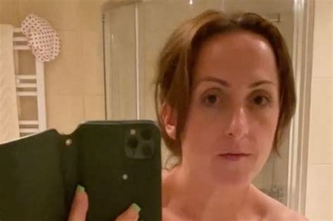 Bbc Strictly Come Dancing Star Looks Thinner Than Ever In Towel After