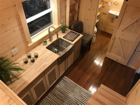 22 Sweet Dream Reverse Loft Tiny House On Wheels By Incredible Tiny