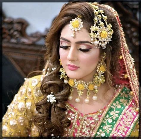 22 Mehndi Makeup And Hairstyle Hairstyle Catalog