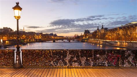 Le Pont des Arts - France Bleu