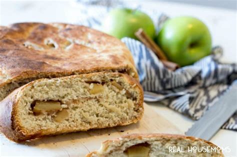 I have made this especially on thanksgiving day but you can make it on any day. Slow Cooker Cinnamon Apple Bread ⋆ Real Housemoms
