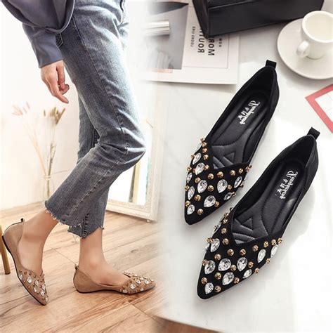 Pointed Toe Crystal Flats Newest Pattern Rivet Single Shoes Cozy
