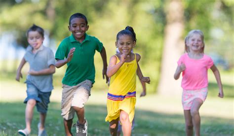 5 Ways Outdoor Play Enhances Cognitive Development