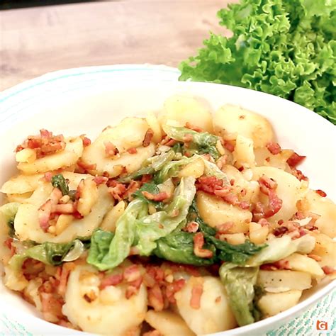 Potete cucinare le taccole con la pasta in diversi modi. Insalata cotta: la variante con patate e pancetta!