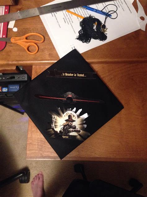 how to decorate your graduation cap highschool cube