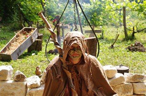 Fête Médiévale De Provins 2010 Fête Médiévale Fete Médiéval