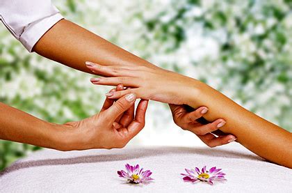 Massage Bras Et Mains 40 Minutes Louvrex Les Bains
