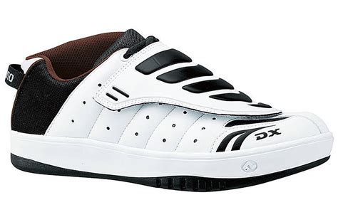 The new pinned shoe range from o'neal has been designed and tested by professional riders in the 2017 meet the pinned spd which uses a honey rubber® outsole and is cut to allow spd cleats. DesignApplause | Shimano mp66w dx spd shoes.