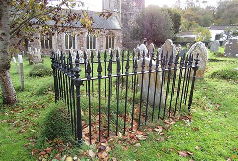 Grave Robbers In The Victorian Era BillionGraves Blog Mount Vernon Iron Fence Lockwood