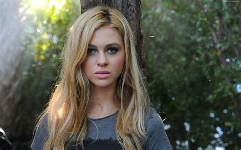 Nicola Peltz Celebrities Girls Hd Coolwallpapersme