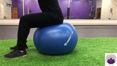 Workouts exercise (swiss) ball for pilates, yoga and fitness training. Hip Circle On Yoga Ball - YouTube