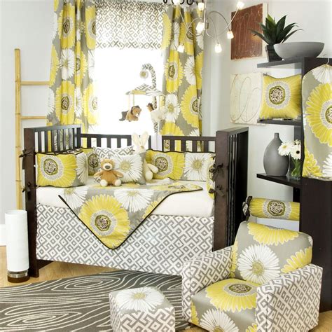 There are several variations on the basic yellow bedding set. 20 Ideas For The Nursery Of Your Dreams | Baby crib ...