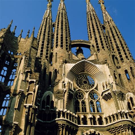 It boasts numerouas local products, such as silk, west lake silk umbrellas. Historic & Cultural Places of Interest in Barcelona | USA ...