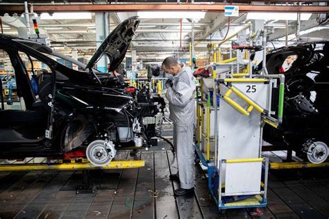 See more of pusat servis kereta putra kajang on facebook. Nissan Terpaksa Kuburkan Jenama Kereta Datsun Kesan ...