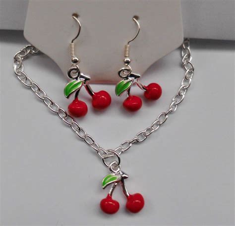 Rockabilly Cherry Necklace And Earrings Retro 50s Kitch Vintage