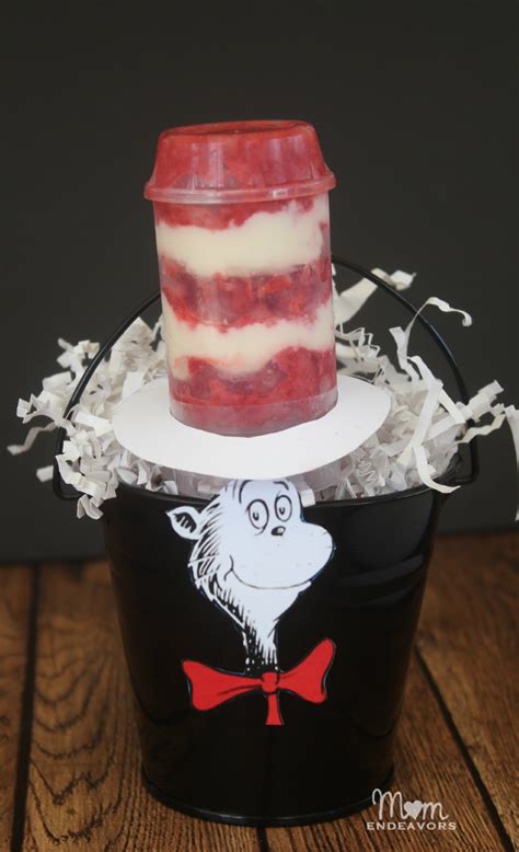 Dr Seuss Fun Food Cat In The Hat Strawberries ‘n Cream Push Pops