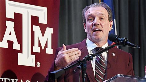 Texas A M Chancellor Presents Jimbo Fisher With A Dateless National Championship Plaque