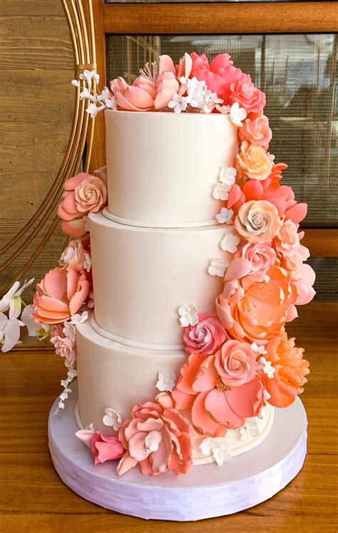 coral sugar flowers wedding cake